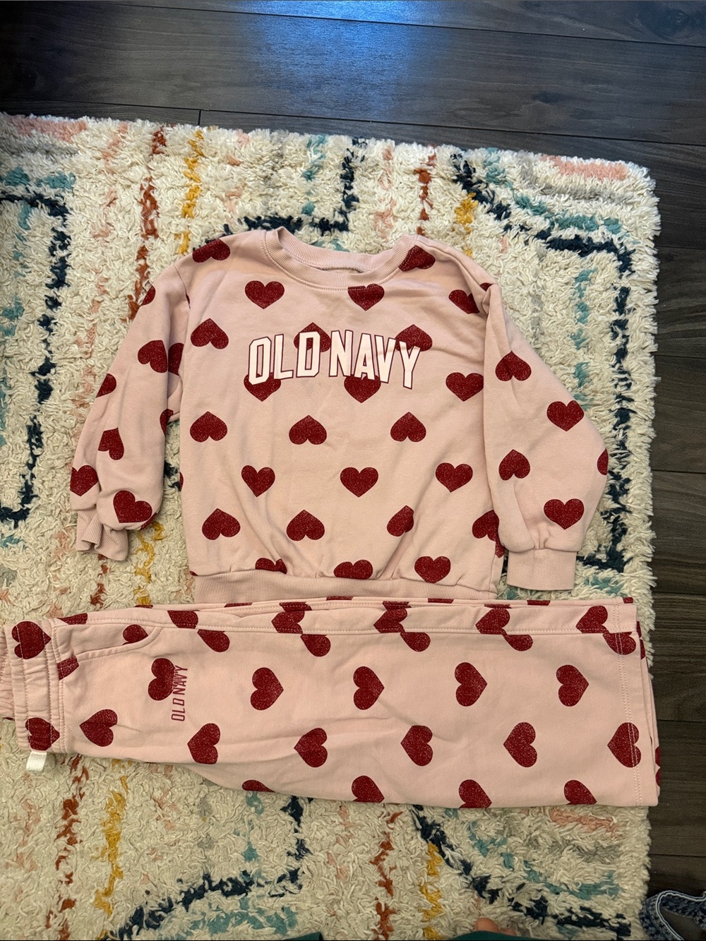 ✨3/$45✨Old Navy Pink Sweatshirt & Jogger Set with Red Heart Print